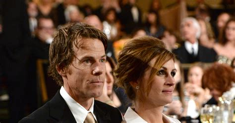 Take a look at the rare clip of henry that danny shared on. Julia Roberts and her husband, Danny Moder, stayed close ...