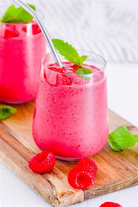 Healthy Food Raspberry Smoothie Recipe