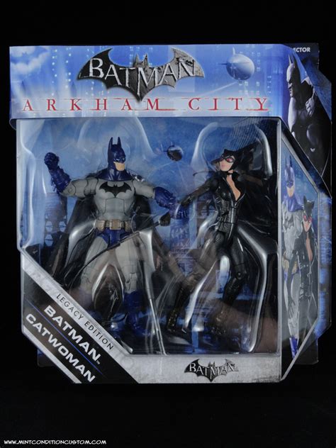 Catwoman is an expert martial artist and tends to be stealthy enough that she can at the very least remain hidden from a group of thugs that's too difficult for her to take out. Review - Batman / Catwoman 2 Pack (Arkham City) - Batman ...