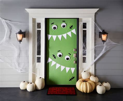 15 Diy Halloween Door Decor Ideas