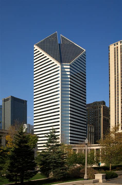 Crain Communications Building - The Skyscraper Center