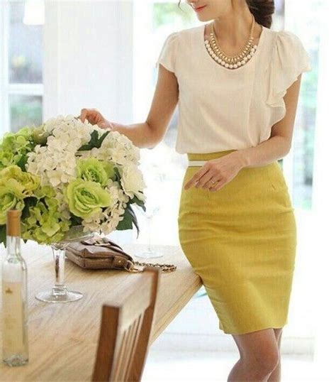 24 Gorgeous And Girlish Pencil Skirt Outfits For Work Styleoholic