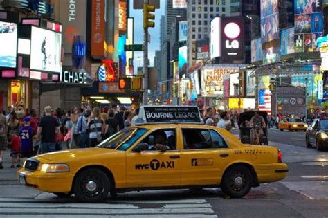 Why Are Taxi Cabs Of New York City Yellow Living Nomads Travel Tips Guides News