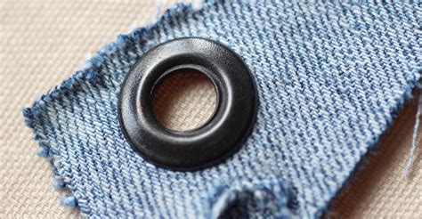 The Upper Part Of An Inserted Eyelet Or Grommet How To Put Eyelets