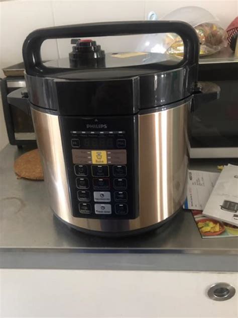 Induction 18cm pressure cooker malaysia. Philips ME Computerized Electric Pressure Cooker HD2139/60 ...