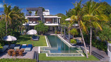 10 Top Reasons Why You Should Book A Private Villa For Your Next Stay