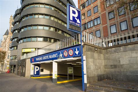 .belgië naar nederland reizen kunnen vanaf zondag gecontroleerd worden op hun coronabewijs, meldt een woordvoerder van de koninklijke marechaussee. Reizen naar Antwerpen en vervoer in Antwerpen