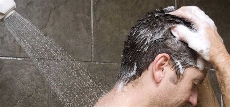 The Right Way To Wash Your Hair Welthi Healthcare Tips And News Daily Health Tips