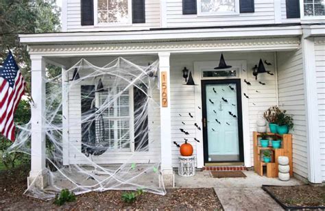 Spooky Halloween Porch Decor And A Link Up