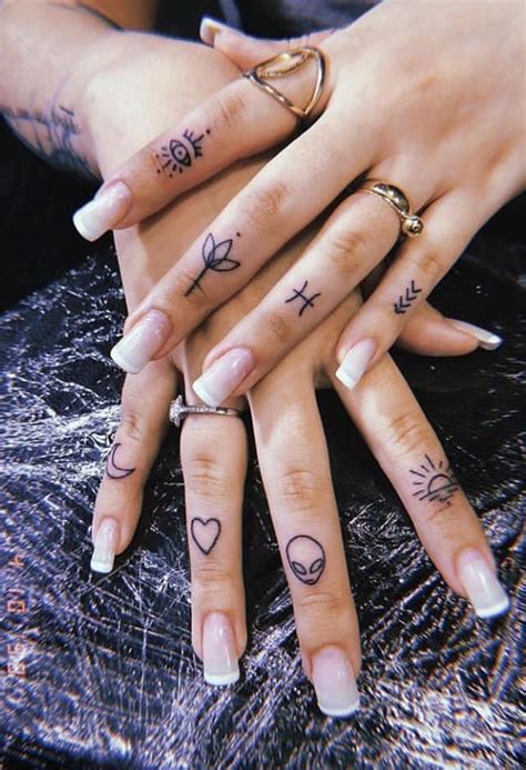 share 79 unique girly finger tattoos super hot vn