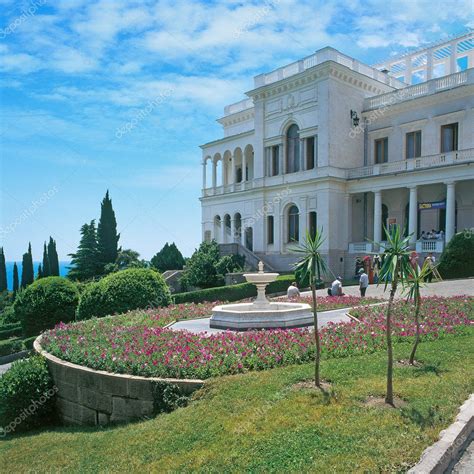 Palacio De Livadia En Yalta Crimea Ucrania — Foto De Stock © Vlukas