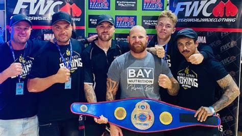 adam dawkings wins wbf australian boxing masters title next level boxing fighters make debut