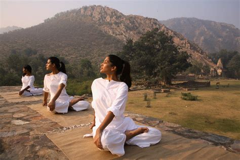 learn yoga in india in its traditional setting