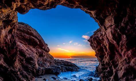 Ocean View from Inside Beach Cave HD Wallpaper | Background Image | 1920x1141 | ID:744592 ...