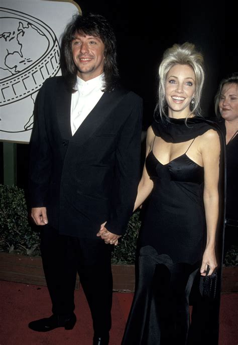 An innocent young coed who ends up looking and gets amazing. The Most Iconic Golden Globes Red Carpet Couples Of The ...