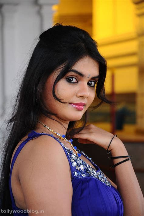 New Actress Supriya Hot Photo Shoot Stills Wallpapers Celebritiewalls