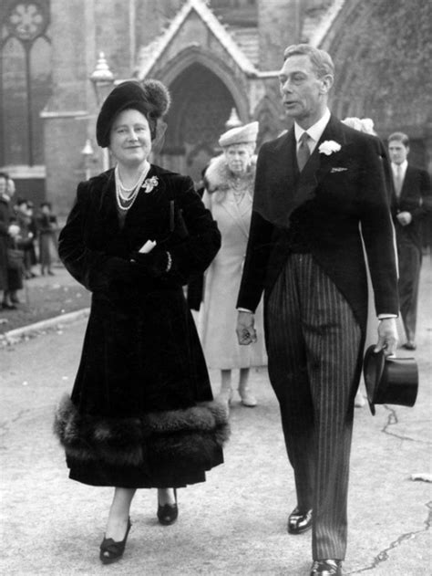 From left, princess elizabeth, king george vi, queen elizabeth and princess margaret wave to the crowd from the balcony of buckingham palace on june. Heavy Is The Crown | Royal queen, English royal family ...