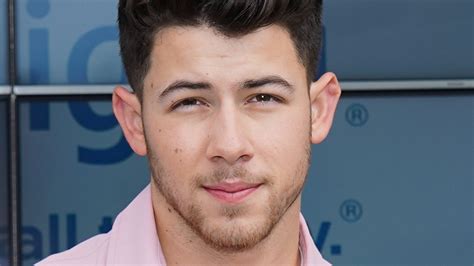 Host nick jonas joined brothers joe and kevin jonas, along with marshmello, for an unforgettable performance of their new single, leave before you love me. The Megastar Who Is Replacing Nick Jonas On The Voice