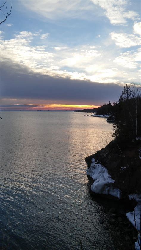 Sunset On Lake Superiors North Shore Mn Sunset North Shore Mn Scenery