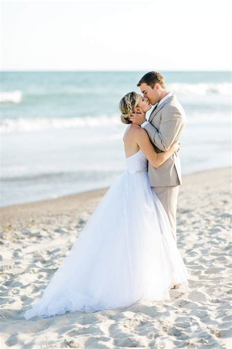 Nc Beach Wedding Wedding Photography Poses Beach Wedding Photography