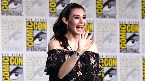 nicole maines joins supergirl becoming tv s first trans superhero mashable