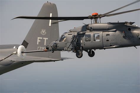 Hh 60w Jolly Green Ii Combat Rescue Helicopter Makes First Combat Saves