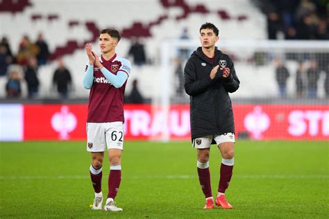 Sonny Perkins scores another goal for Leeds U-21s, West Ham decision