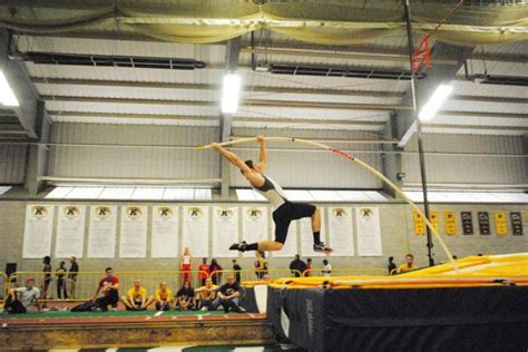Indoor Track Dominates At Baldwin Wallace Meet Prepares For Kent State