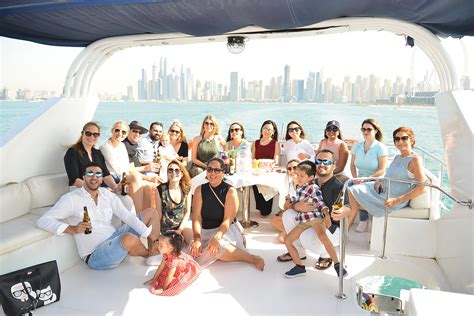 Party Yacht Rental Dubai Cozmo Yachts Excellence In Yacht Charter