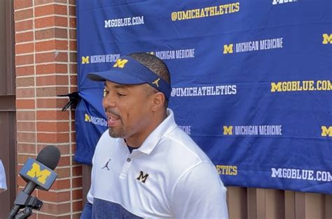 Michigan Football The Mike Hart Effect — Why The Backs Have Been So Good