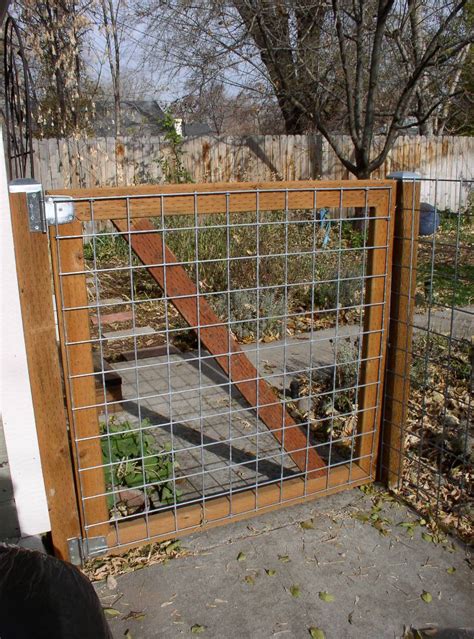 Cheap Fence Ideas For Dogs In Diy Reusable And Portable Dog Fence