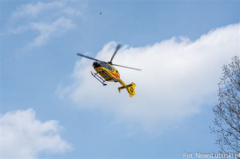 Lpr przetransportował roczne dziecko do szpitala · fot. Śmigłowiec LPR wylądował na osiedlu w Zielonej Górze. Nie ...