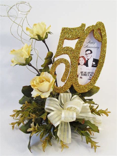 10th 20th 30th 40th 50th 60th 70th 80th Or 90th Anniversary Centerpiece With Roses Anniversary