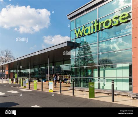 Supermarket Facade Hi Res Stock Photography And Images Alamy