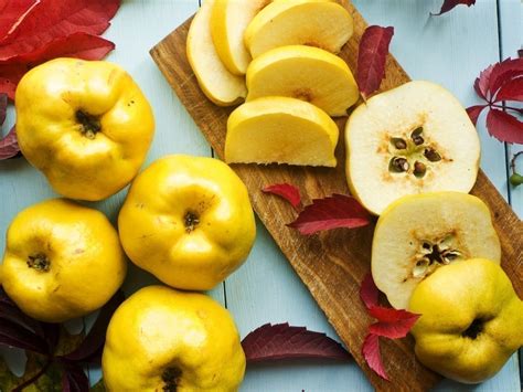 Idée recette le coing un mix savoureux entre pomme et poire Actu