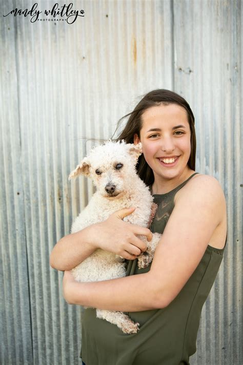 Mia & Nolan {Southeast Missouri Portrait Photographer} — Nashville Dog