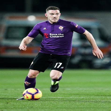 Born 1 march 1993) is a french professional footballer who plays as a midfielder for serie. Joueur Jordan Veretout - Onze Mondial