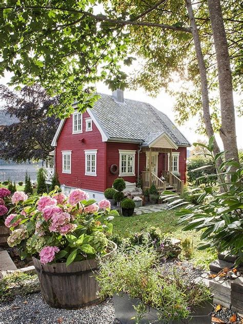 Gorgeous 95 Fantastic Cottage Garden Ideas To Create Cozy Perfect Spot