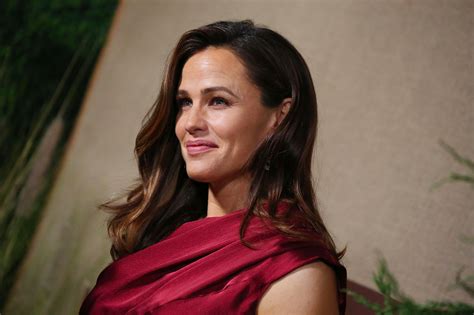 Jennifer Garner Radieuse à La Première De Camping à Los Angeles