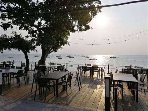 Tripadvisor has reviews of pulau aur hotels, attractions, and restaurants making it your best pulau aur resource. (2020) 4D3N Aman Tioman Beach Resort (Snorkeling Package ...