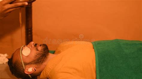 Man Having Ayurveda Healing Therapy For Head Relaxation Massage Stock Image Image Of Treatment