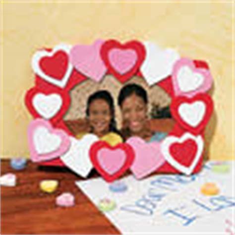 Fun Kids Valentine's Day Crafts - Valentine Foam Photo ...