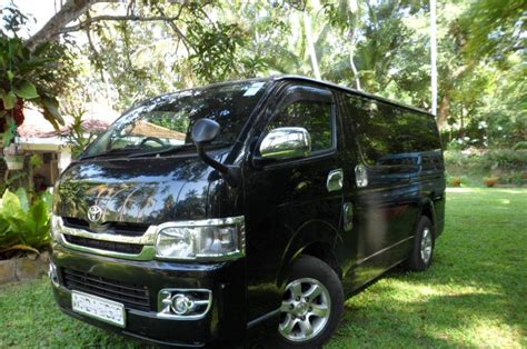 Van For Hire In Sri Lanka Buses Suvs 4wds For Rent In Colombo