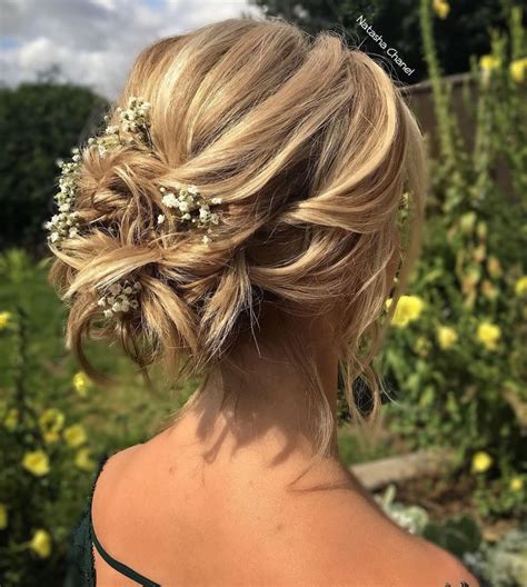 30 Updos For Short Hair To Feel Inspired And Confident In 2020 Hair