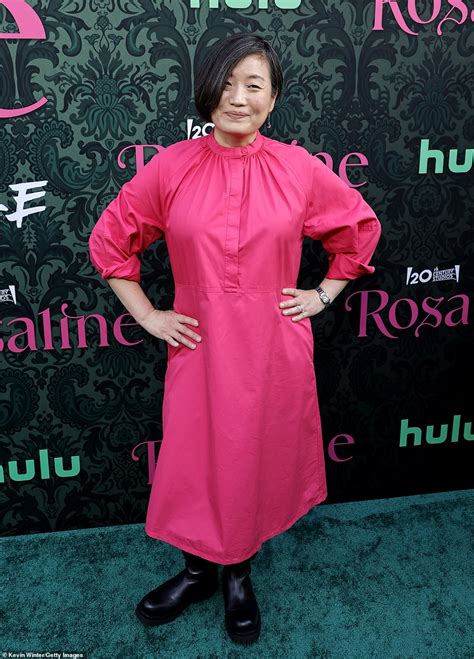Kaitlyn Dever And Minnie Driver Glam Up For La Premiere Of Hulus Romeo