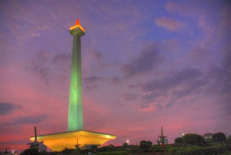 Monumen Nasional Atau Monas Jakarta Aktifitas Seru Dan Edukasi Sejarah