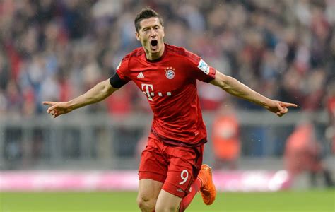 If you want to download robert lewandowski high quality wallpapers for your desktop, please download this. Robert Lewandowski Wallpapers Images Photos Pictures ...