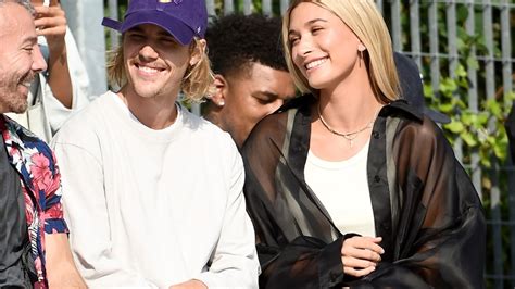 Hailey Baldwin Proudly Flashes Her New ‘bieber Necklace Billboard