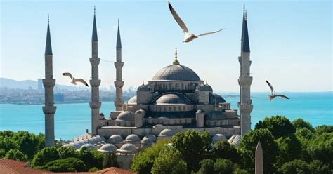 The Worlds Most Beautiful Mosques