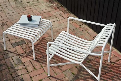 Film producer daniel ostroff, editor of an eames anthology published by yale university press, talks about the eames designs, at the getty pacific standard. Palissade Lounge Chair Low - Outdoor Furniture - HAY ...